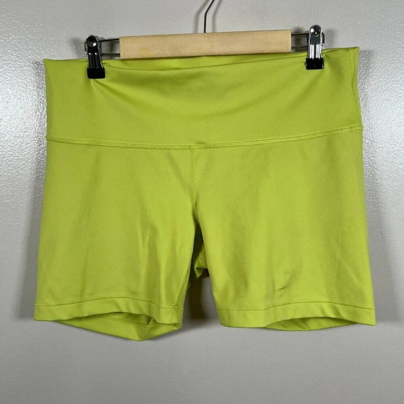 Cotopaxi Mariposa Short Womens Size XL Neon Green Biker Athletic Workout Gym - Picture 1 of 5